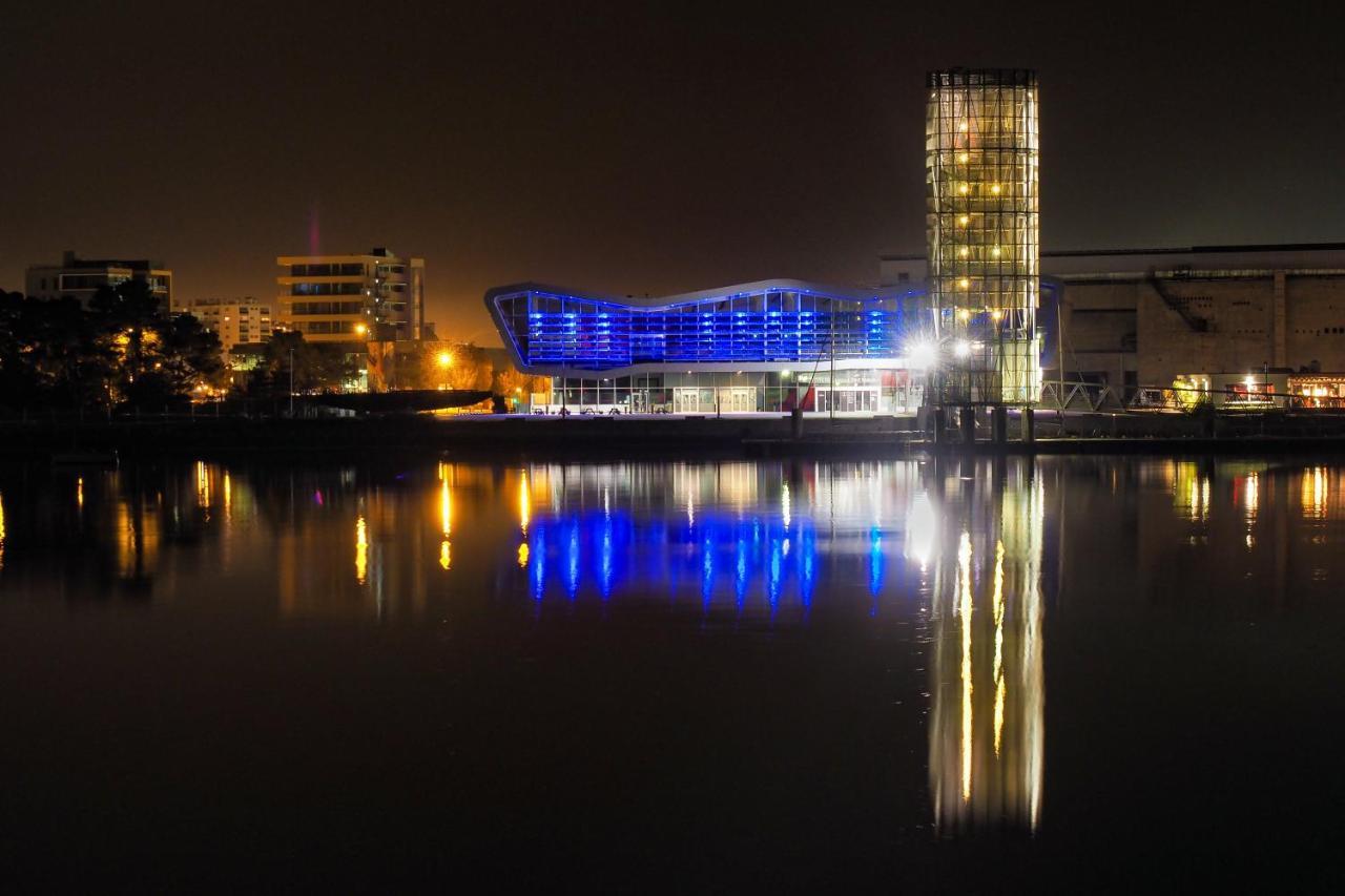 Lorient - L'Escapade - Lit Queen Size - Proche Centre et Gare - Internet Haut Débit Fibre Exterior foto